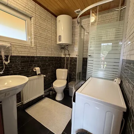 «дем'янів двір» ロッジ タターリウ