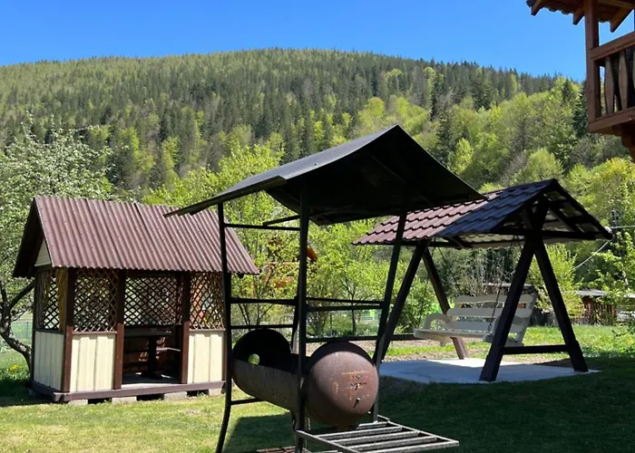 Lodge «дем'янів двір»